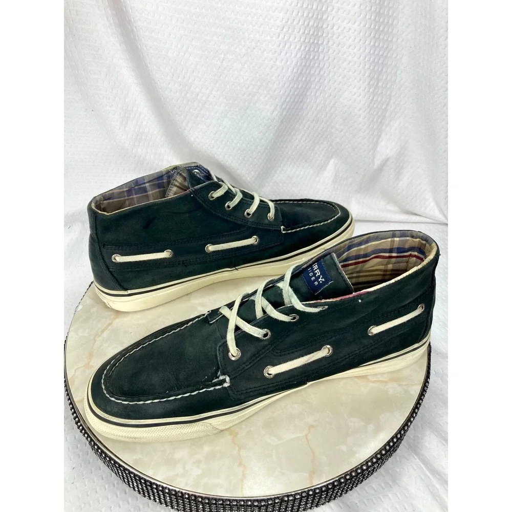 Sperry this pair